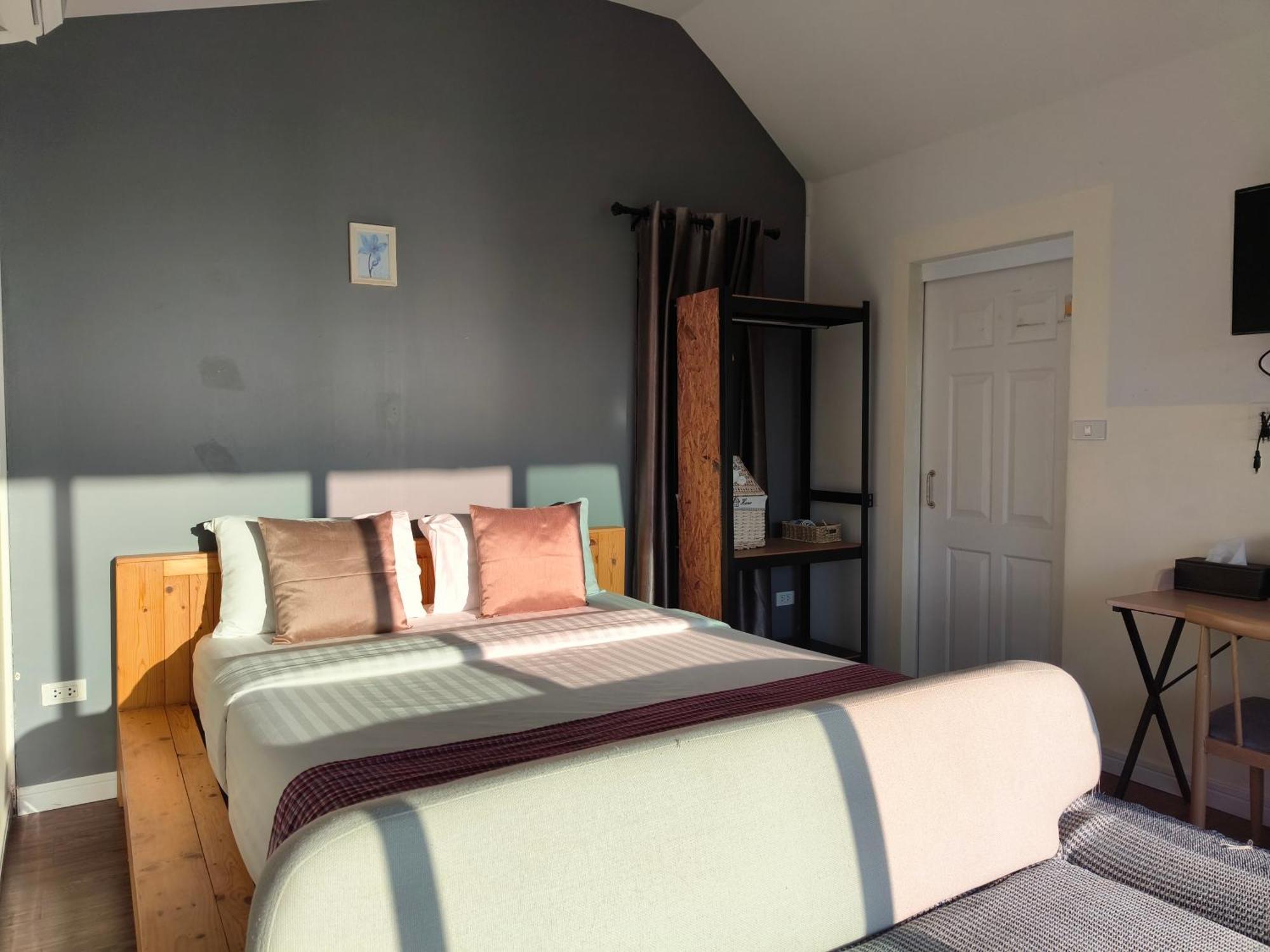 The Owl Khaokho Bed & Breakfast Sankt Gallenkirch Exterior foto