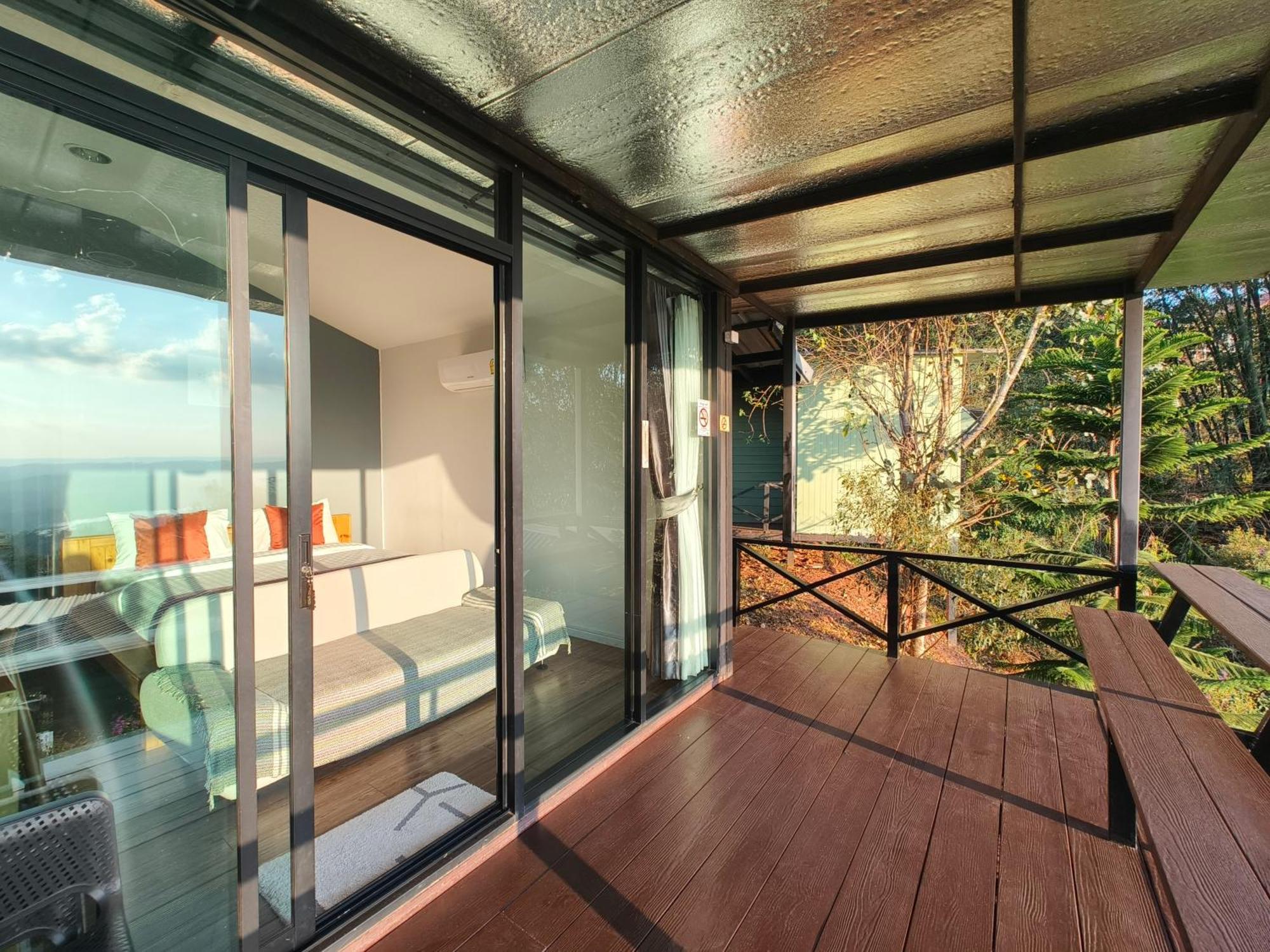 The Owl Khaokho Bed & Breakfast Sankt Gallenkirch Exterior foto